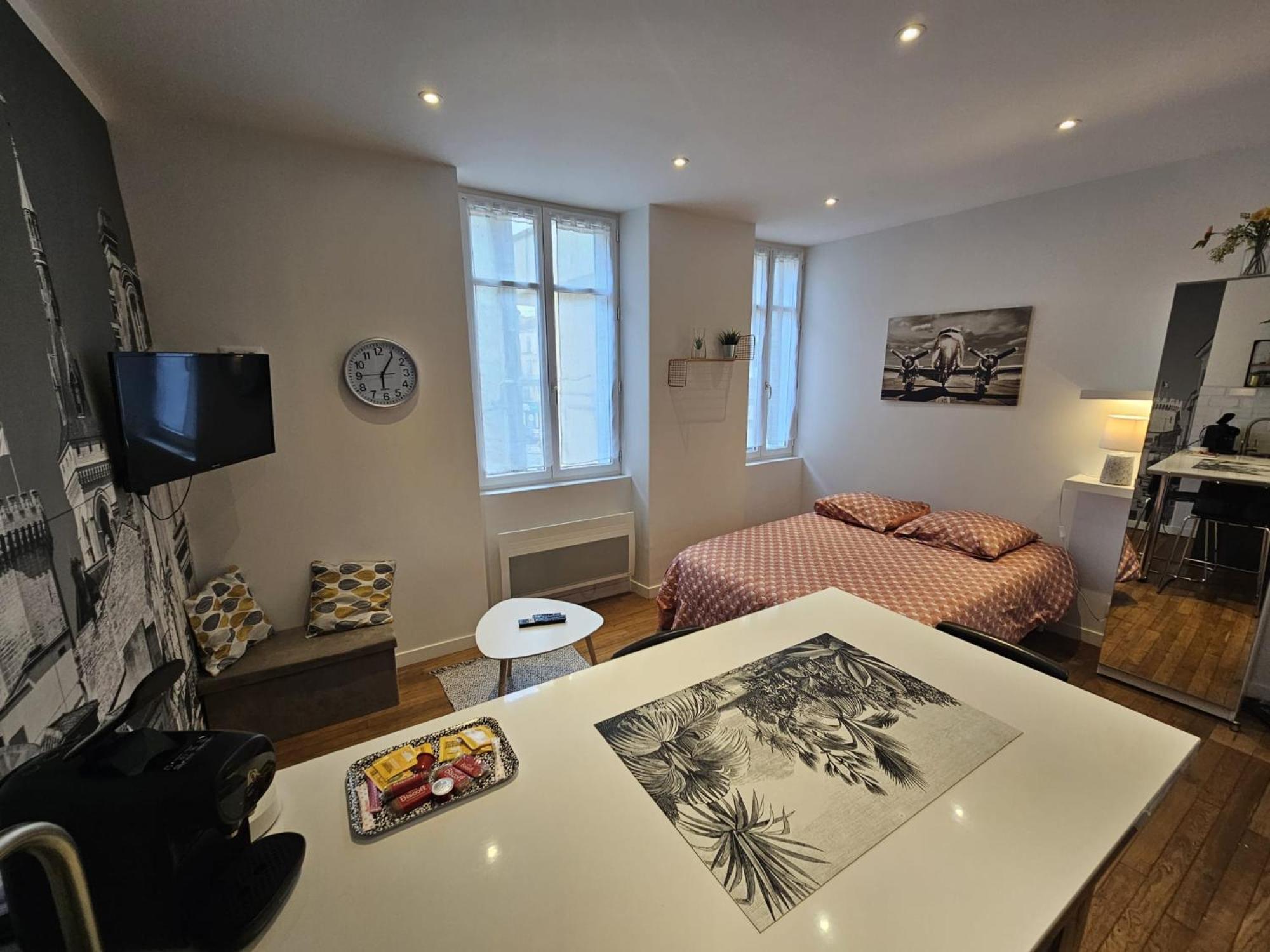 Le Pastel - Grand Studio Renove Angouleme Exterior photo